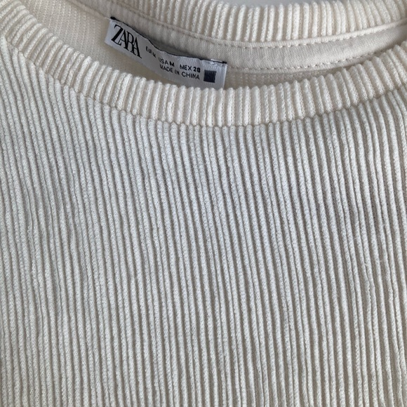 Women’s ZARA White Long Sleeve Sweater Size M - Picture 2 of 2